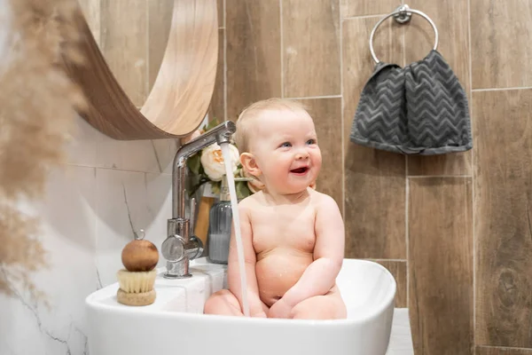 Baby Bathing Bathroom Sink Child Playing Water Cozy Bathroom Little — Stock Photo, Image
