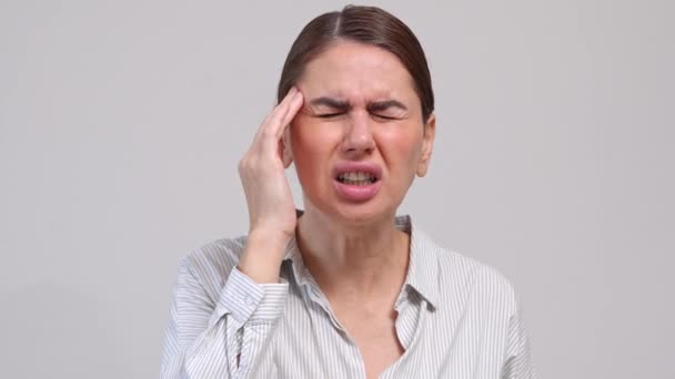 Middle Aged Woman Suffer Headache Grey Background — Stock Video