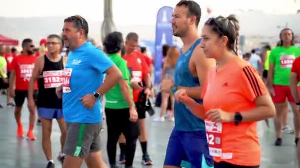 Izmir Turkiet 2023 Joggers Träning Innan Kör Marathon Tävling Människor — Stockvideo