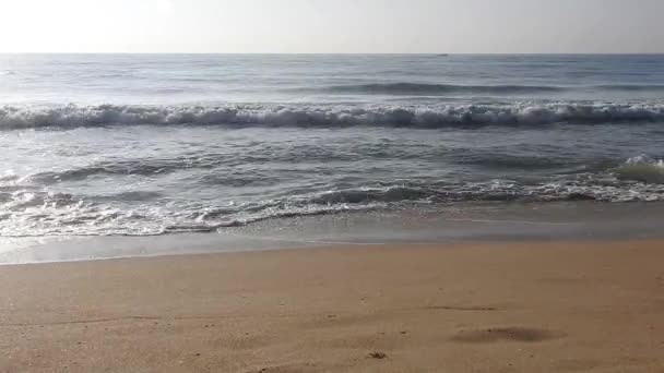 Silhueta Barco Com Pescador Mar Nascer Sol Homem Levante Remando — Vídeo de Stock