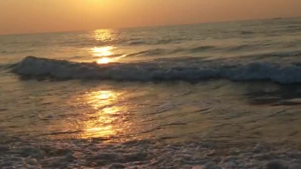 Vacker Soluppgång Vid Stranden Vid Horizon Sunrise Hav Och Gyllene — Stockvideo