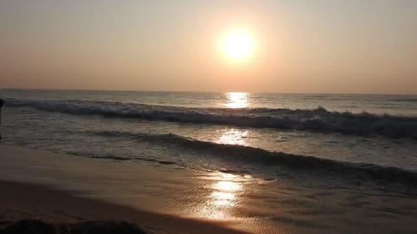 Wschód Słońca Nad Oceanem Atlantyckim Fale Oceaniczne Płynące Ruchu Krajobrazowym — Wideo stockowe