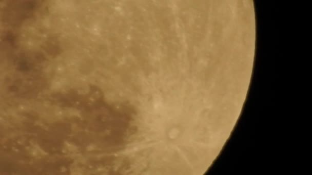 보름달 Full Moon 지구에서 보이는 것처럼 완전히 발생하는 달이다 가장자리에 — 비디오