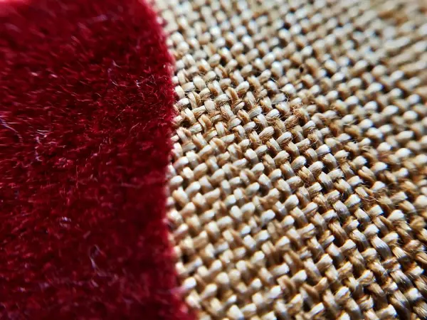 Eski beyaz deri arka plan. Tasarım çalışmalarınız için arka plan olarak beyaz deri dokular. Kapatın - beyaz deri dokular ve arka plan pürüzsüz. Külüstür duvarlar. Tasarımın için harika dokular. Soyut arkaplan duvar dokusu, saman dokuması 