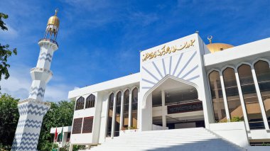 Cennet Maldivleri, sadece beyaz plajlar ve turkuaz su, erkek, Maafushi ve Gulhi Adası değil.