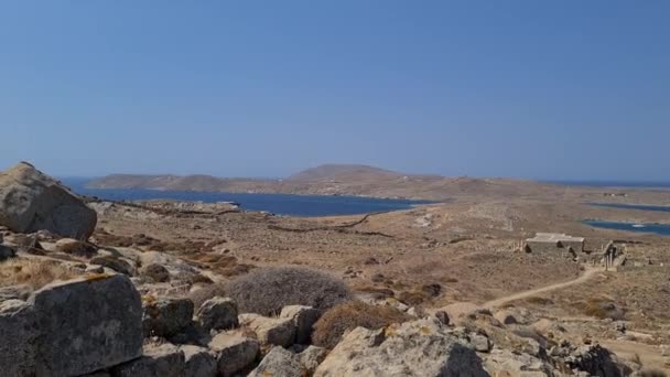 德洛斯岛是爱琴海的一颗宝石 具有丰富的神话和考古意义 阿波罗和阿耳特弥斯的诞生地 其古老的废墟和圣地使其成为联合国教科文组织的世界遗产 — 图库视频影像