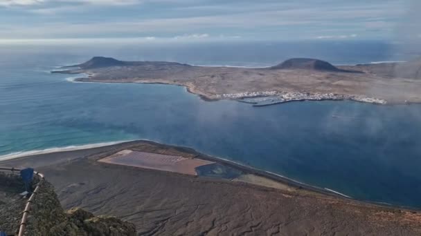Mirador Del Lanzarotes Ikoniska Utsiktsplats Erbjuder Ett Hisnande Panorama Över — Stockvideo
