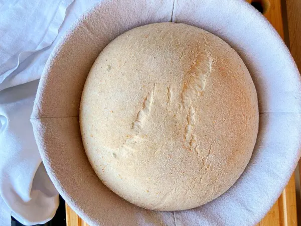 Ekşi ekmeği kapat.