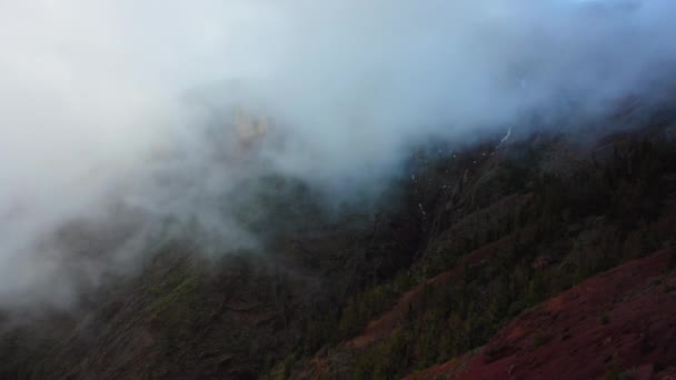 Beyaz Hava Bulutları Dağ Yamacından Vadiye Iniyor Teide Naional Parkı — Stok video