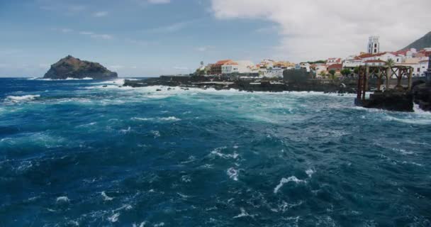 Bela Cidade Garachico Nas Margens Montanha Vulcânica Ilha Canária Tenerife — Vídeo de Stock
