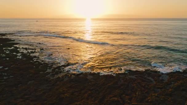 Samolot Lecący Słońce Zachód Słońca Nad Rajem Wyspy Kanaryjskie Gomera — Wideo stockowe