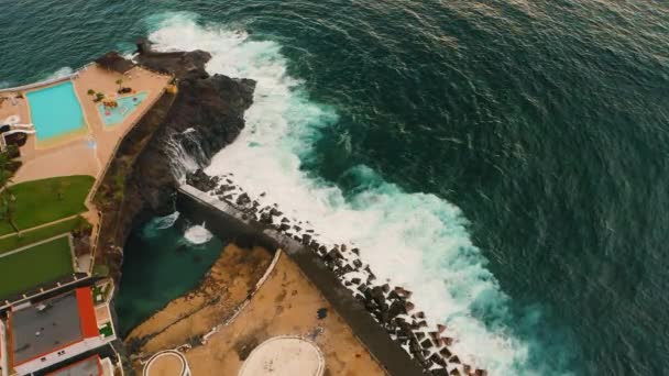 Aerial Top Rocky Coastline Island Tenerife Turquoise Ocean Waves Crash — Stock Video