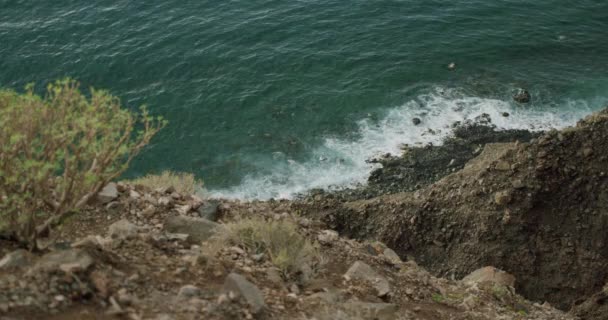 Belas Ondas Enormes Costa Ilha Espanhola Tenerife Oceano Atlântico — Vídeo de Stock