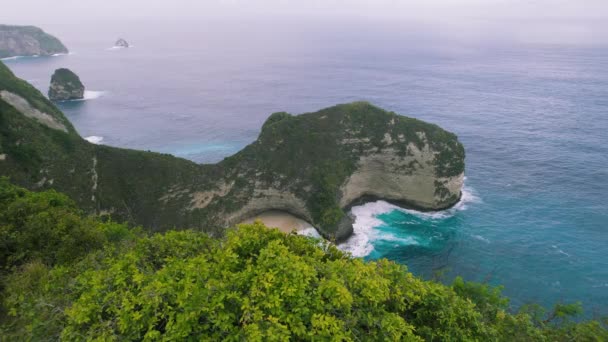 Kelingking Beach Nusa Penida Island Känd Turistattraktion Indonesien Otroligt Ställe — Stockvideo