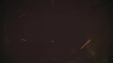 Karanlık Oda 'da Jack-o-Lanternli Ürkütücü Cadılar Bayramı Sahnesi.