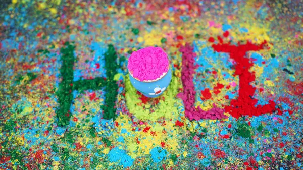 Neşe ve Beraberliği Kutlayan Renkli Toz Damlalarıyla Canlı Holi Festivali Sanatı                