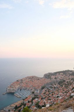Dubrovnik Hırvatları eski kasaba kırmızı kiremit çatıları güzel bir tarih. Yüksek kalite fotoğraf