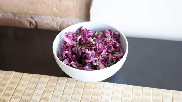 Bowl Red Cabbage Salad — Stockfoto