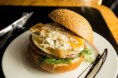 Authentic top quality American Burger with goat cheese.