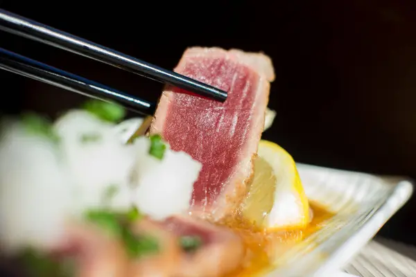 Top Quality Tuna Tataki Tataki Way Preparing Fish Meat Japanese —  Fotos de Stock
