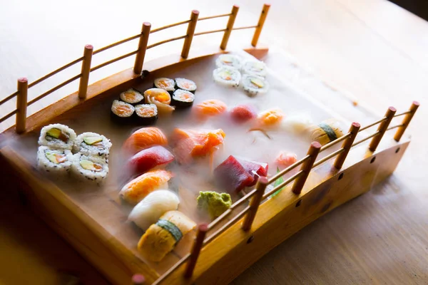 Set Sushi Variety Makis Nigiris Sashimi Fine Fish Salmon Tuna —  Fotos de Stock