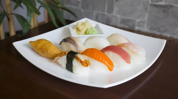 Nigiri Sushi Set Premium Fish Salmon Tuna —  Fotos de Stock