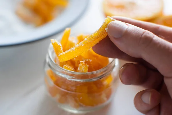 Sinaasappelstokjes Suiker Geserveerd Een Glas — Stockfoto