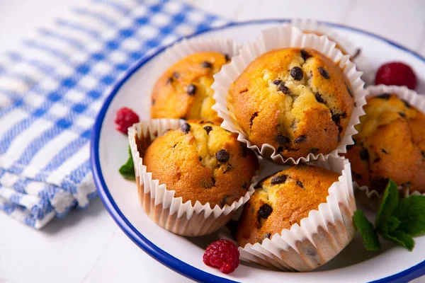 Muffin Con Gocce Cioccolato Fatto Una Pasticceria Tedesca — Foto Stock