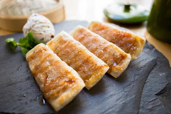 Brick Pastry Stuffed Apple Cinnamon — Stock Photo, Image