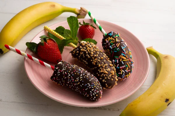 Bananas Dipped Dark Chocolate Covered Decorative Caramel — Stock Photo, Image
