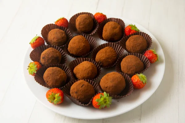 Τρούφες Σοκολάτας Υψηλής Ποιότητας Φράουλες — Φωτογραφία Αρχείου