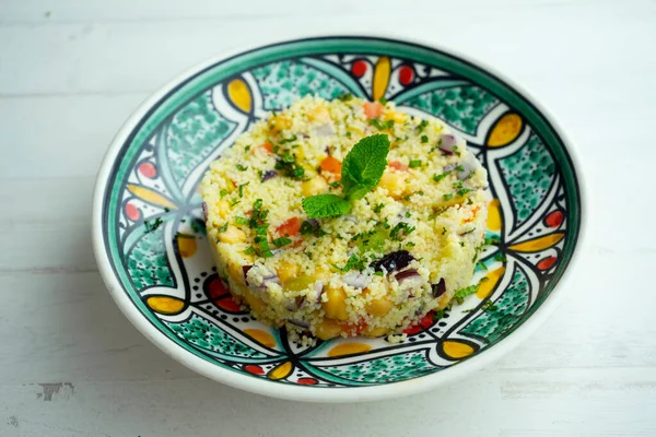 Couscous Salade Met Diverse Groenten Kikkererwten — Stockfoto