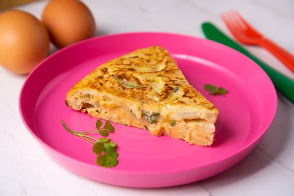 Omelette Espagnole Aux Courgettes Est Une Omelette Laquelle Sont Ajoutées — Photo