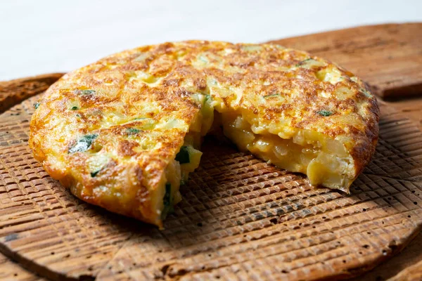 Spanisches Omelett Mit Zucchini Ist Ein Omelett Dem Gehackte Kartoffeln — Stockfoto
