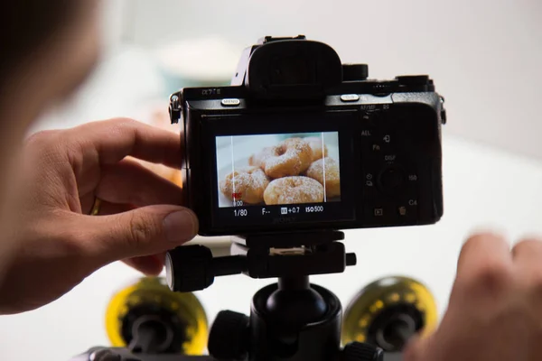 Person Using Camera Take Picture Food Beverage Table — Stock Photo, Image