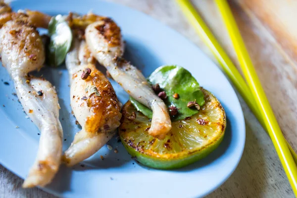 Singapore Style Grilled Frog Legs — Stock Photo, Image