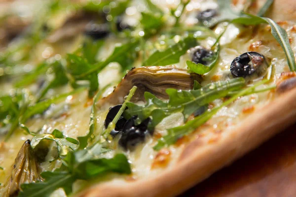 Szynka Iberyjska Kształcie Serca Neapolitańska Pizza Włoskim Przepisem — Zdjęcie stockowe