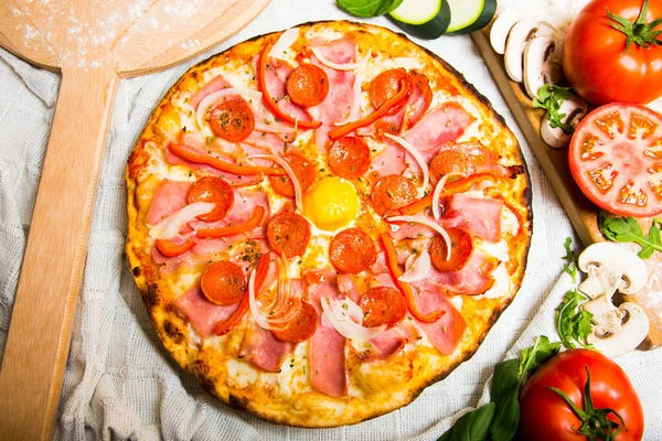 Salami Pizza Neapolitan Pizza Made Salami Cheese Baked Vegetables Italian — Stock Photo, Image