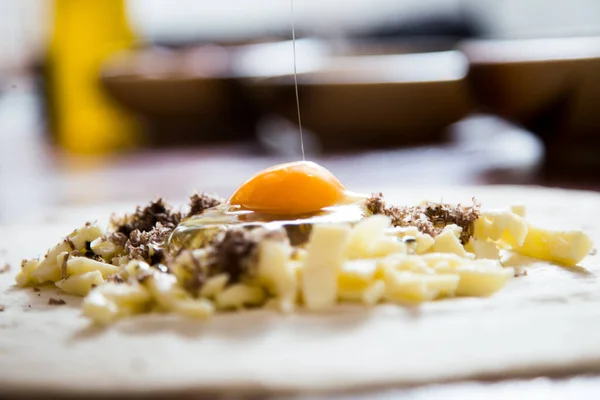 Pizza Truffle Egg Neapolitan Pizza Made Cheese Black Truffle Egg — Stock Photo, Image