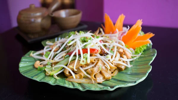 Салат Noodle Ресторані Бангкоку — стокове фото