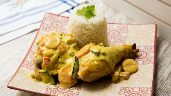 Curry Kip Met Groenten Rijst — Stockfoto