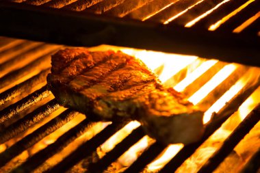 İspanyol restoranındaki en kaliteli pirzola bifteği.