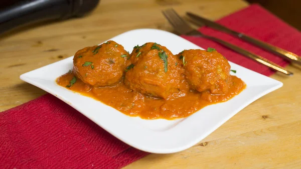 Handgemaakte Gehaktballen Met Varkensvlees Rundvlees Tomatensaus — Stockfoto