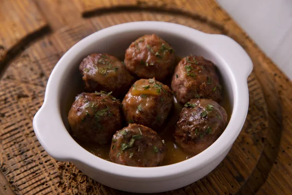 Handgemaakte Gehaktballen Met Varkensvlees Rundvlees Tomatensaus — Stockfoto