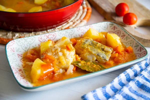 Bacalao Horno Cocinado Con Patatas Verduras Receta Tradicional Tapa Española — Foto de Stock