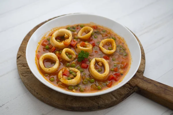 Geschmorter Tintenfisch Mit Tomaten Zwiebelsoße Traditionelle Spanische Tapa — Stockfoto