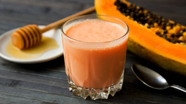 Yoghurt Med Papaya Och Honung Latinamerikansk Restaurang — Stockfoto