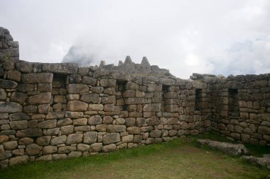 Peru 'nun kutsal vadisinde Machu Picchu şehrinin antik İnka kalesinin ayrıntıları..