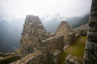 Peru 'nun kutsal vadisinde Machu Picchu şehrinin antik İnka kalesinin ayrıntıları..