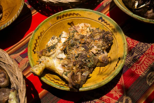 Ceremonia Pachamanca Cocinan Cordero Alpaca Cerdo Ternera También Variedad Tubérculos —  Fotos de Stock